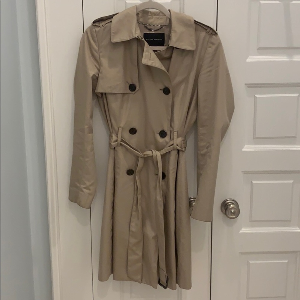 Banana Republic Classic trench